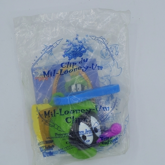 Vintage 1999 Subway Marvin the Martain Mil-Looney-Um Clips Keychain Clip - Picture 2 of 5